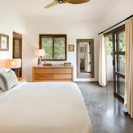 The Nomadic Hotel