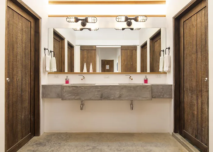 The Nomadic Hotel 3*