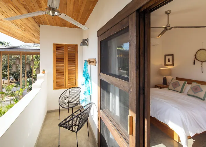 Hotel The Nomadic