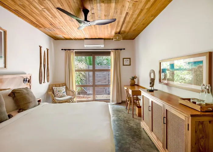 Hotel The Nomadic